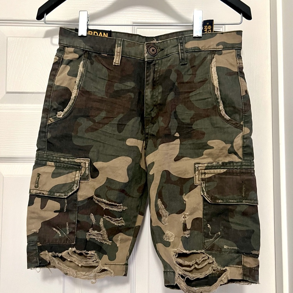 BOYS JORDAN CRAIG ** NEW ** SIZE 14